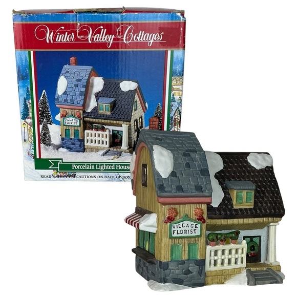 Vintage Christmas Village Florist Porcelain Winter Valley Cottage Lighted House - Picture 16 of 16